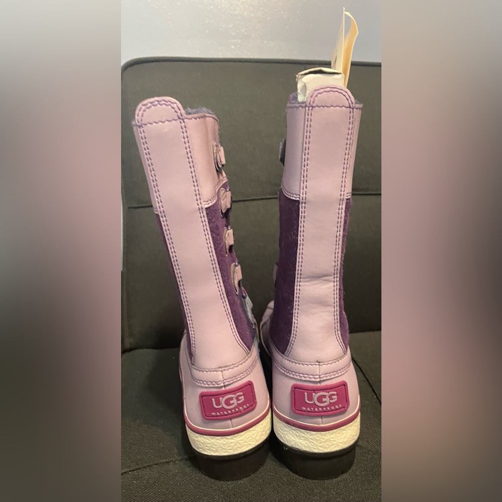 Winter boots -20celcius/-4fahrenheit size 5. Never worn. Smoke free home - Picture 4 of 5